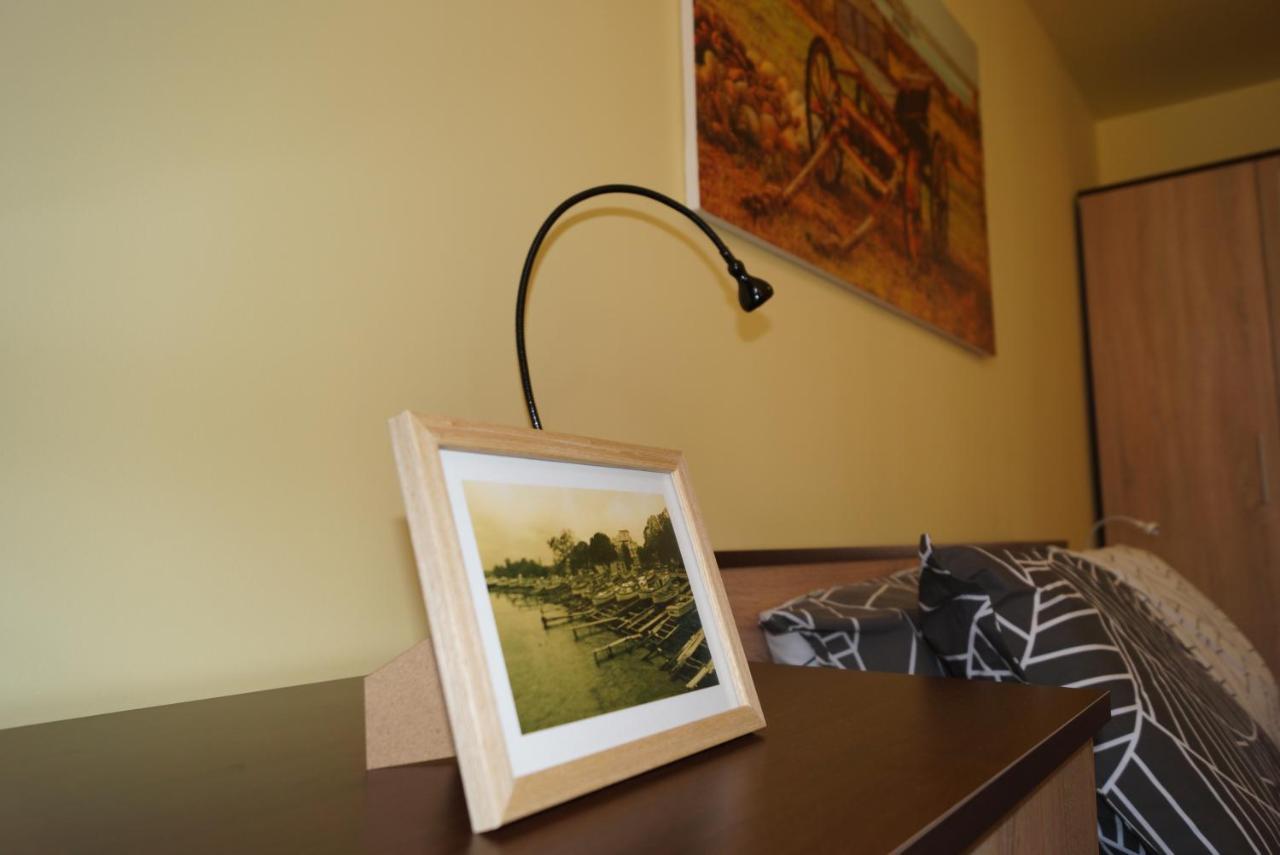 Spacious 2Bdr - Free Parking - Walk Everywhere - 300 Mbps Wifi Varna Exteriér fotografie