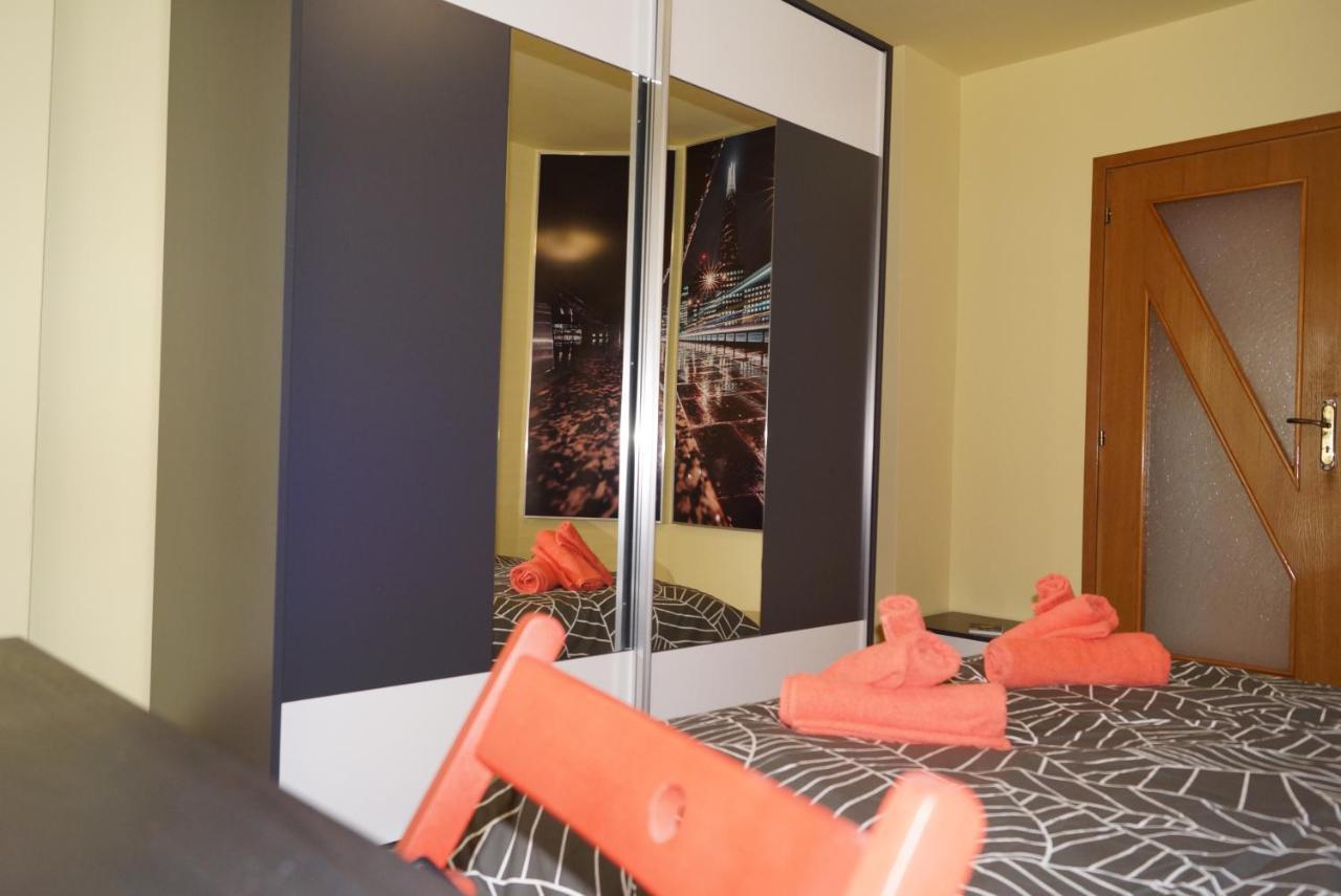 Spacious 2Bdr - Free Parking - Walk Everywhere - 300 Mbps Wifi Varna Exteriér fotografie